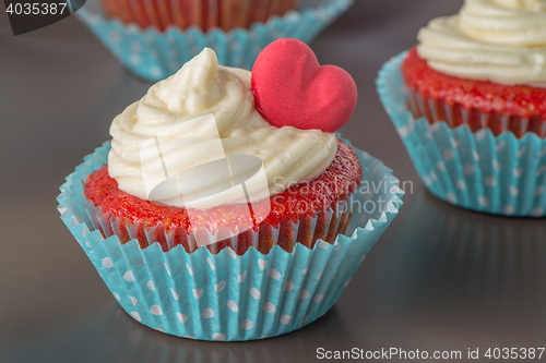 Image of  Cupcakes with red heart