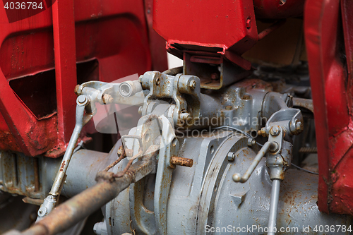 Image of close up of vintage car hoist mechanism