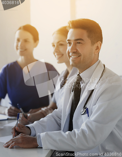 Image of group of doctors on presentation at hospital