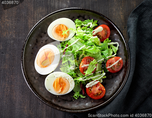 Image of salad with boiled eggs