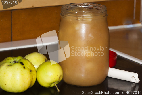 Image of cooking apple sauce