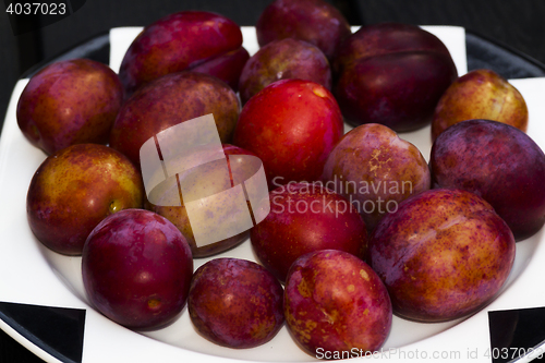 Image of plums