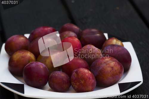 Image of plums