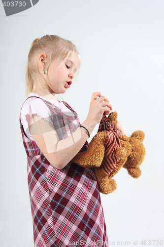 Image of Girl and teddy bear