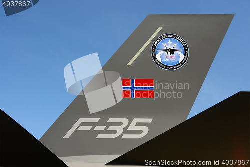 Image of F-35 warplanes with Norwegian flag