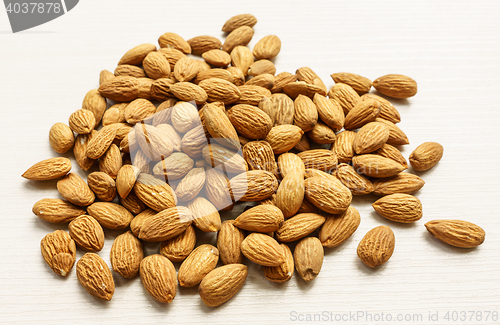 Image of Peeled Almonds Closeup