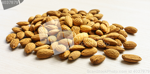 Image of Peeled Almonds Closeup