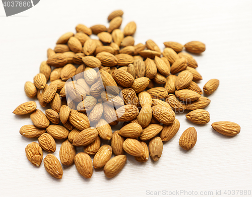 Image of Peeled Almonds Closeup