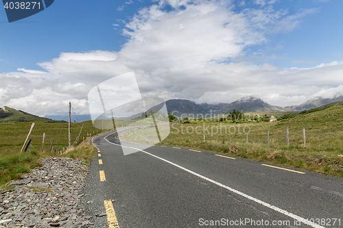 Image of asphalt road at connemara in ireland