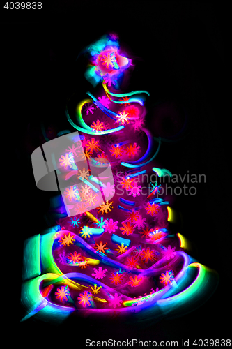 Image of xmas tree from the christmas lights