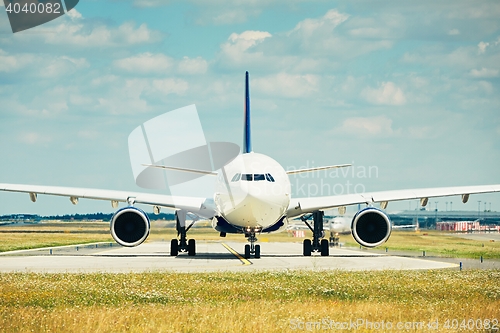 Image of Traffic at the airport