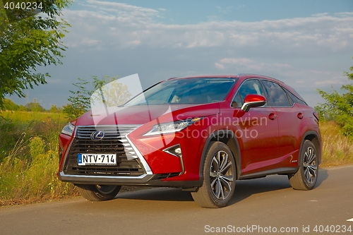 Image of Lexus RX450h on the road