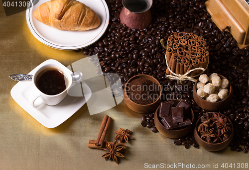 Image of Coffee arrangement on a table