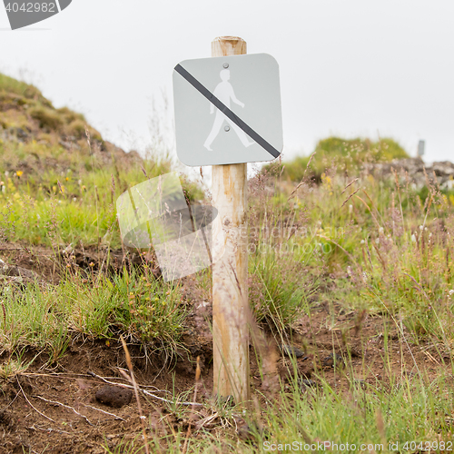 Image of Forbidden to walk over here - Iceland