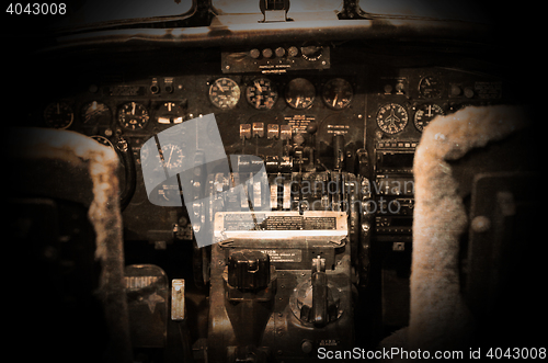 Image of Center console and throttles in airplane