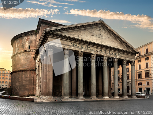 Image of Pantheon in Rome at sunrise