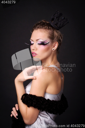 Image of Woman with creativity make-up