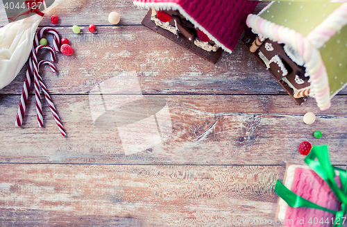 Image of closeup of beautiful gingerbread houses at home