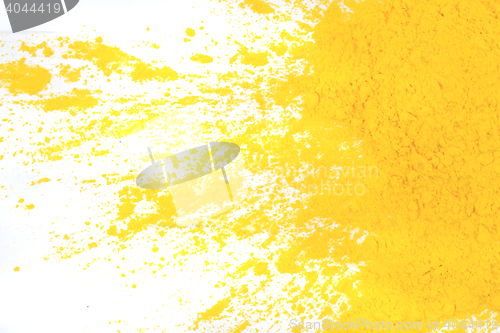 Image of yellow toner powder