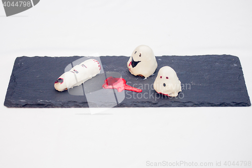 Image of fruits in white chocolate