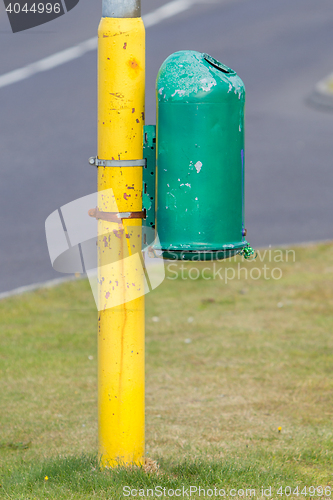 Image of Metal rubbish bin