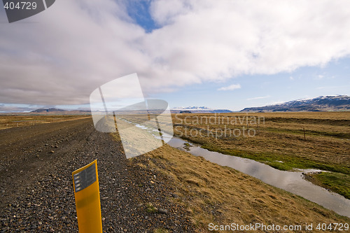 Image of gravel road in Iceland