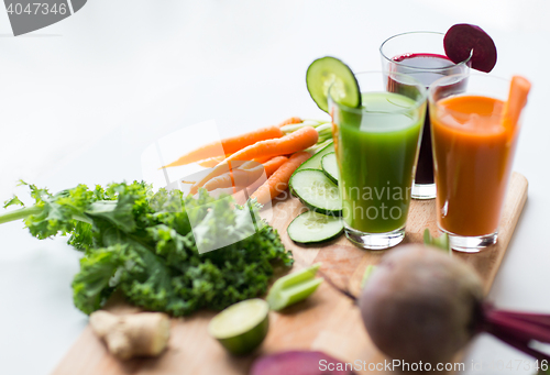 Image of glasses with different vegetable fresh juices