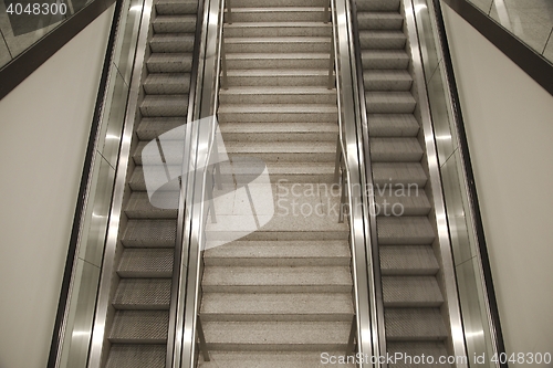 Image of Escalator and sttair