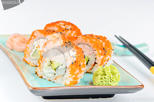 Image of California maki sushi with orange masago