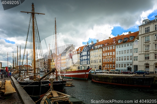 Image of Nyhavn pier with color buildings