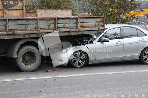 Image of crash Mercedes car and truck