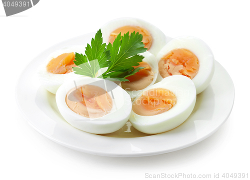 Image of freshly boiled eggs