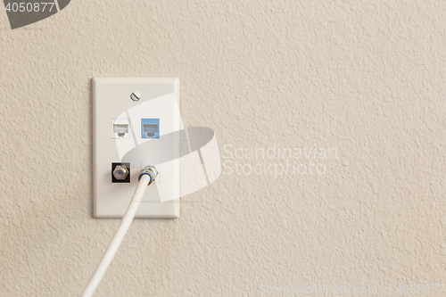 Image of Multi-media Wall Plate with Cable