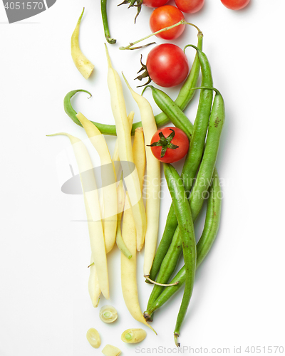 Image of green beans with cherry tomatoes