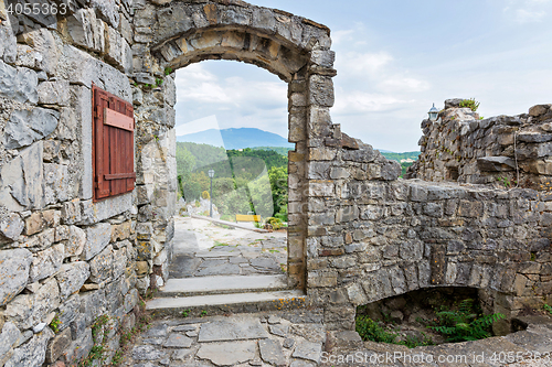 Image of View thru the stone arch