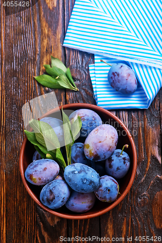 Image of fresh plums