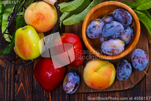 Image of autumn fruits