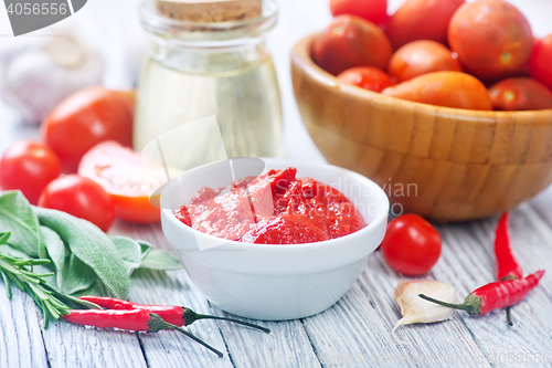 Image of tomato and sauce