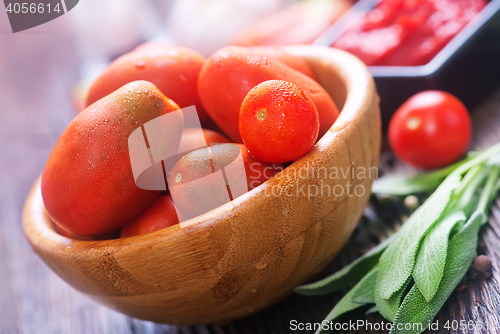 Image of tomato and sauce