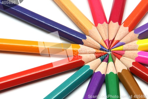 Image of circle of colour pencils