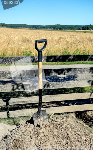 Image of shovel 