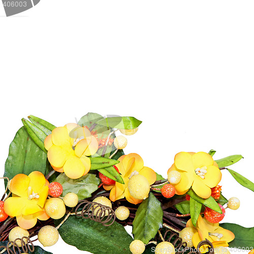 Image of Yellow wreath detail