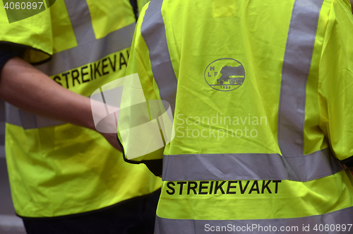 Image of Norwegian train drivers on strike
