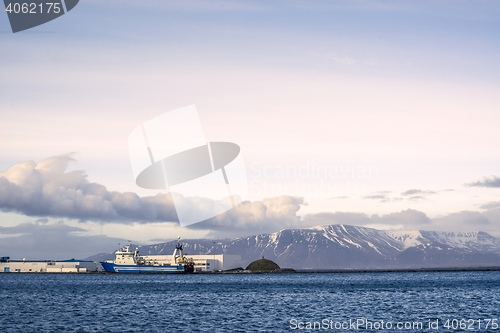 Image of Ship by the harbor