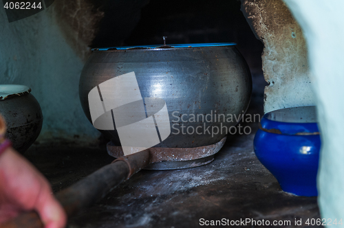 Image of cooking meals in a Russian stove