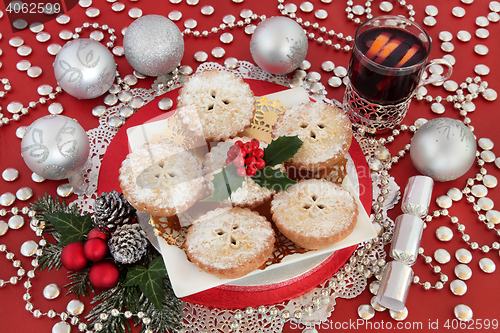 Image of Mulled Wine and Mince Pies
