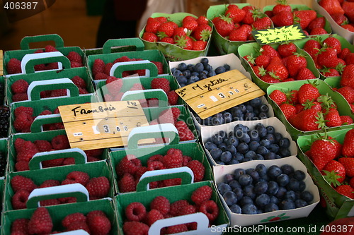 Image of Berries at French market