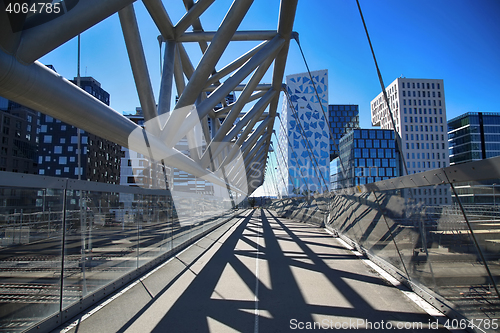 Image of Akrobaten pedestrian bridge in Oslo, Norway