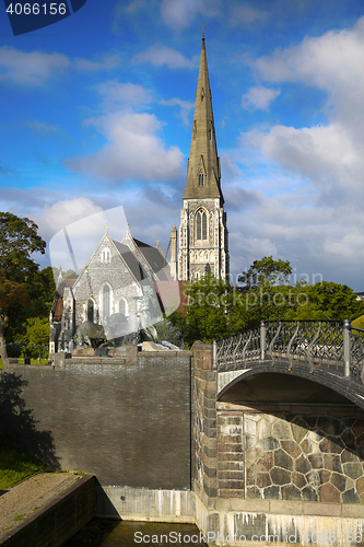 Image of St. Alban\'s church (Den engelske kirke) and fountain in Copenhag