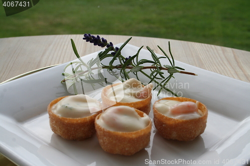 Image of Appetizer - croustades with shrimps